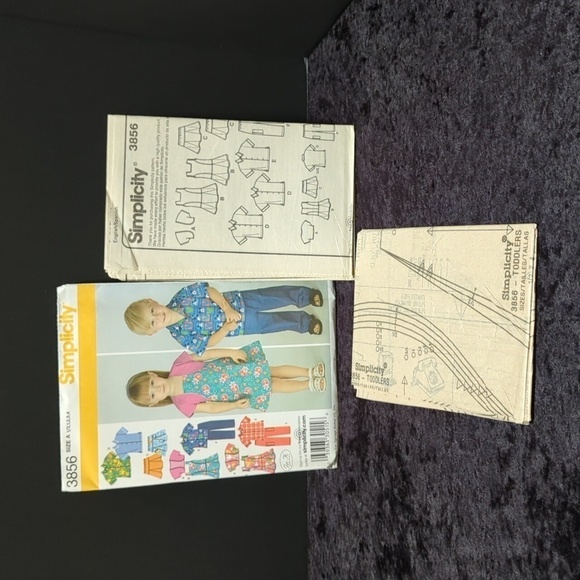 Simplicity 3856 Uncut Sewing Pattern Kid's Clothing Sizes A (1/2,1,2,3,4) - Picture 3 of 3